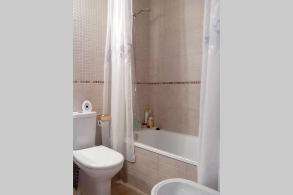 Bonito Apartamento De 3 Hab. Con Jardin โรเซส ภายนอก รูปภาพ
